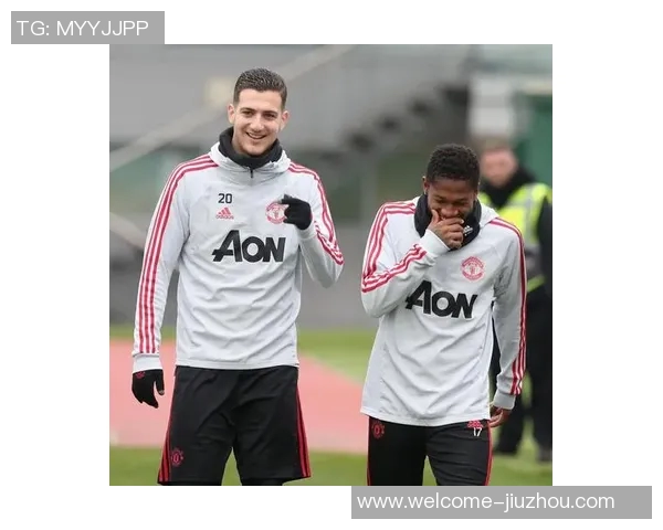 曼联喜讯阿玛德与姆伯莫重返球队训练状态恢复良好